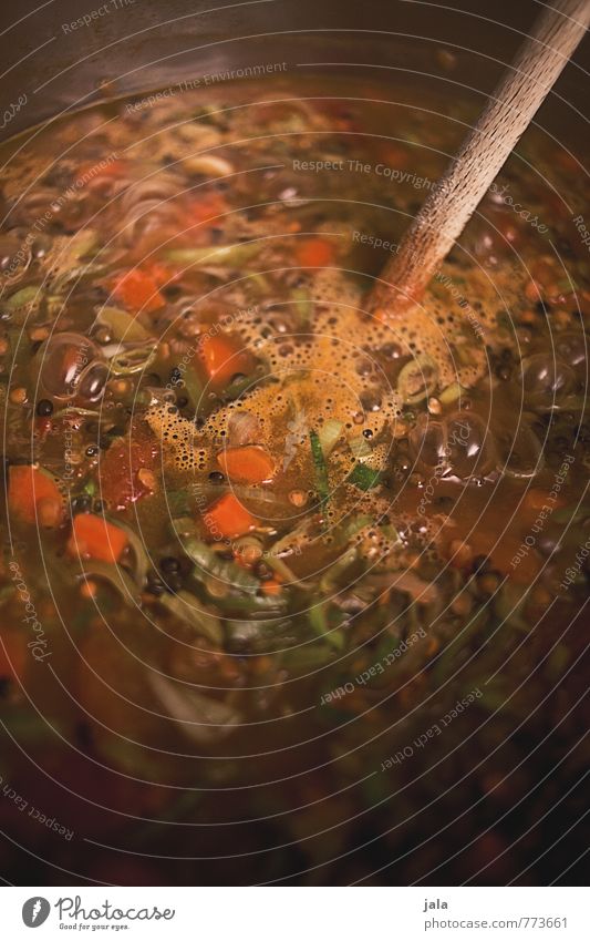 eintopf Lebensmittel Gemüse Eintopf Linsen Lauchgemüse Möhre Tomate Ernährung Mittagessen Abendessen Bioprodukte Vegetarische Ernährung Topf Kochlöffel lecker