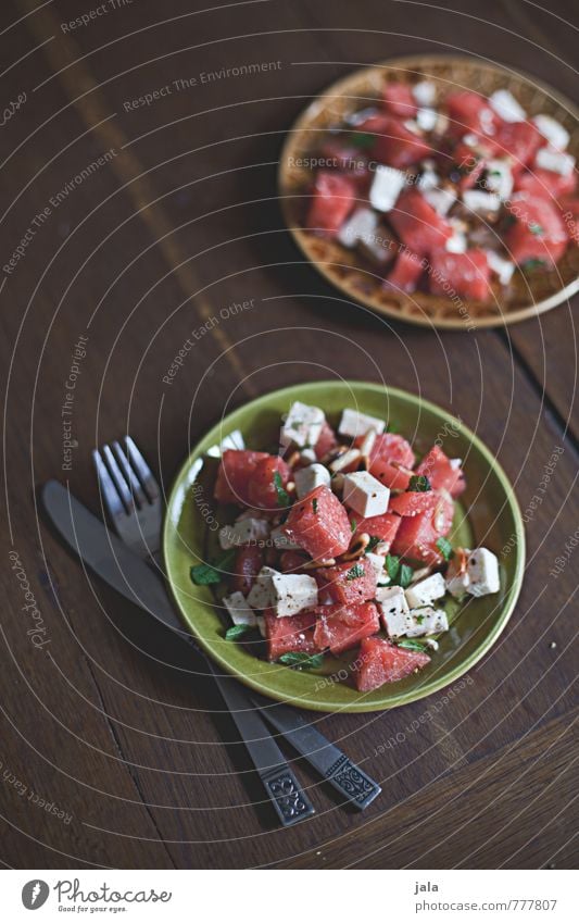 melonensalat Lebensmittel Käse Salat Salatbeilage Frucht Pinienkern Melonen Schafskäse Minze Ernährung Mittagessen Bioprodukte Vegetarische Ernährung Slowfood