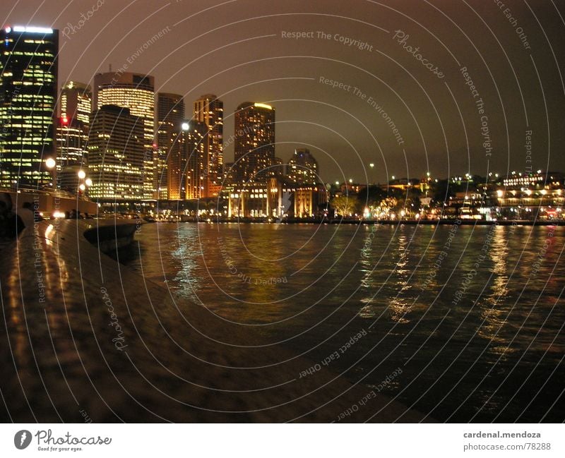 Sydney Harbour at night Harbour Bridge Nacht Fenster Haus Hochhaus Reflexion & Spiegelung Wellen Mauer Anlegestelle Stadt Stadtzentrum Australien