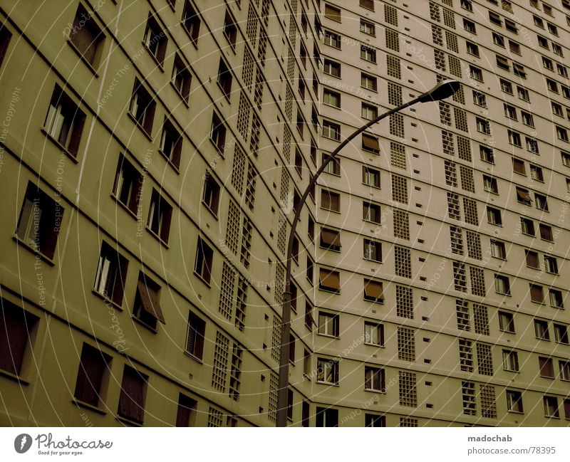 MARSEILLE Haus Hochhaus Gebäude Material Fenster live Block Beton Etage Vermieter Mieter trist Ghetto hässlich Stadt Design Bürogebäude Ladengeschäft