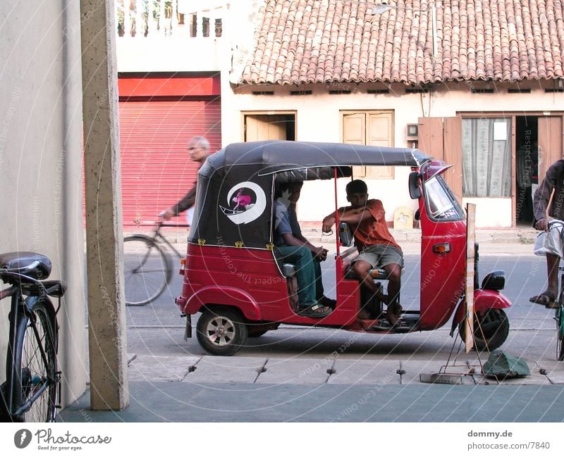 TuckTuck Verkehr Sri Lanka Mensch kaz