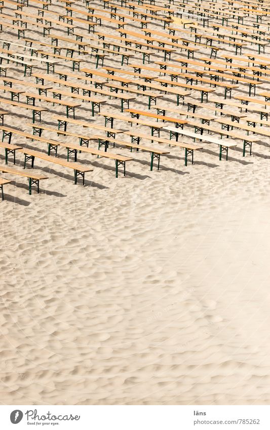 bodenständig | public viewing Ferien & Urlaub & Reisen Tourismus Ausflug Sommer Sommerurlaub Sonne Strand Jahrmarkt Umwelt Natur Urelemente Sand Küste Insel