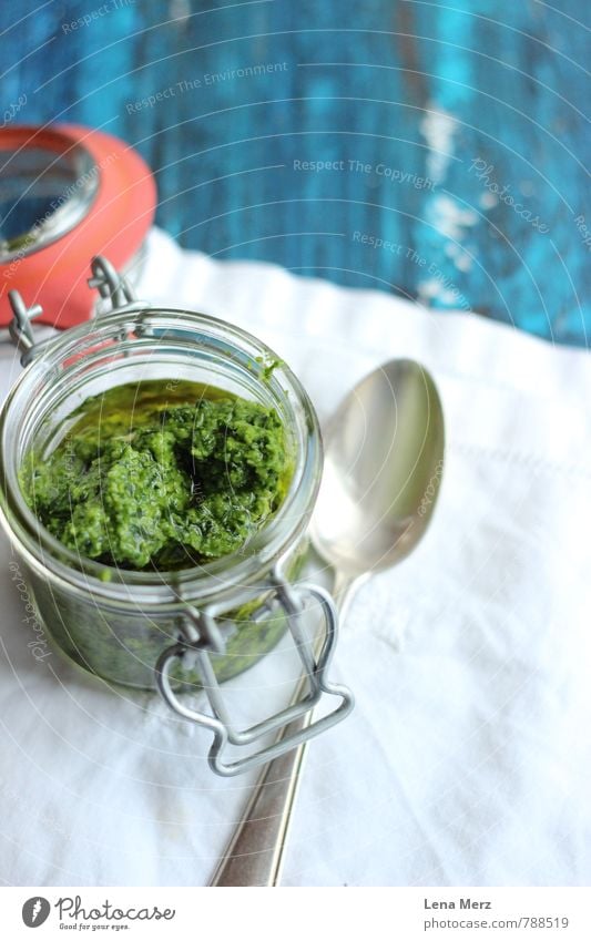 Pesto Lebensmittel Kräuter & Gewürze Ernährung Büffet Brunch Picknick Glas Diät Essen Gesundheit blau grün Farbfoto Innenaufnahme Menschenleer Vogelperspektive