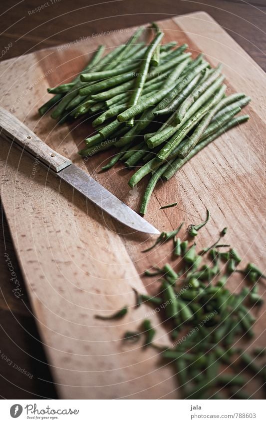 bohnen Lebensmittel Gemüse Bohnen Ernährung Mittagessen Bioprodukte Vegetarische Ernährung Diät Messer Schneidebrett Gesunde Ernährung frisch Gesundheit lecker