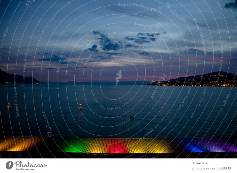 Montreux waterfront Landschaft Wasser Himmel Nachthimmel Horizont Sonnenaufgang Sonnenuntergang Seeufer Wahrzeichen exotisch blau Zufriedenheit Lebensfreude