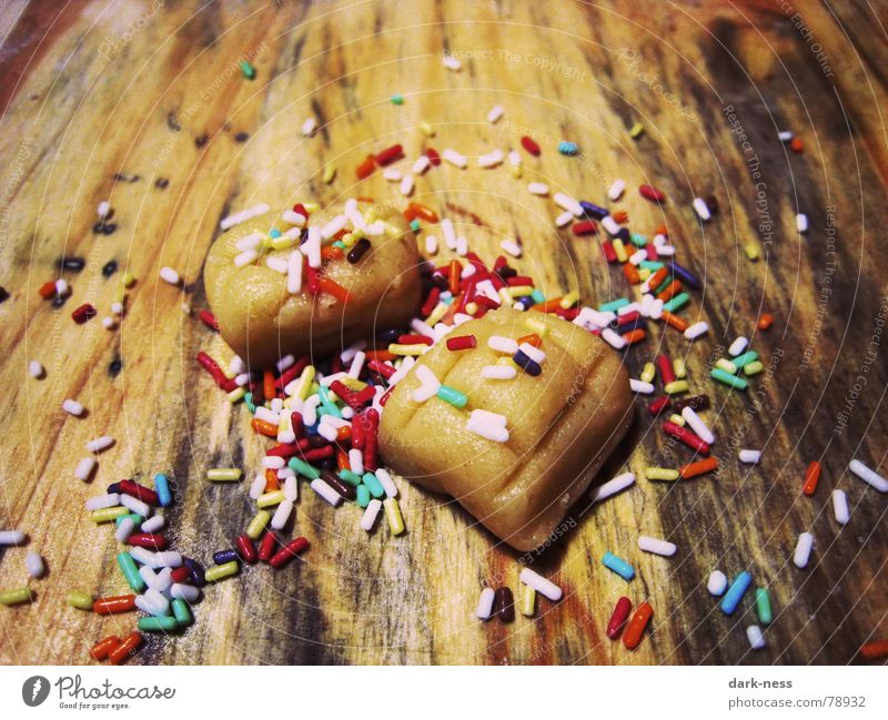 Streuselbrötchen Teigwaren Brot Brötchen mehrfarbig lecker Plätzchen Weihnachten & Advent knallig Winter Süßwaren unvollendet Makroaufnahme abendbrot essen