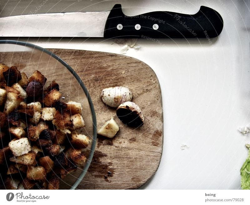 Weihnachtsgebäck, mal herzhaft Knoblauch verbrannt Braten Manuelles Küchengerät kochen & garen Erpel Nonnengans Messer Holzbrett Schneidebrett Gans Ente