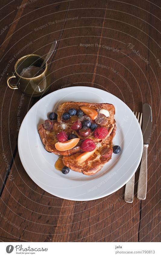 french toast Lebensmittel Frucht Brot Dessert Süßwaren Toastbrot Himbeeren Blaubeeren Ernährung Frühstück Bioprodukte Vegetarische Ernährung Getränk Heißgetränk