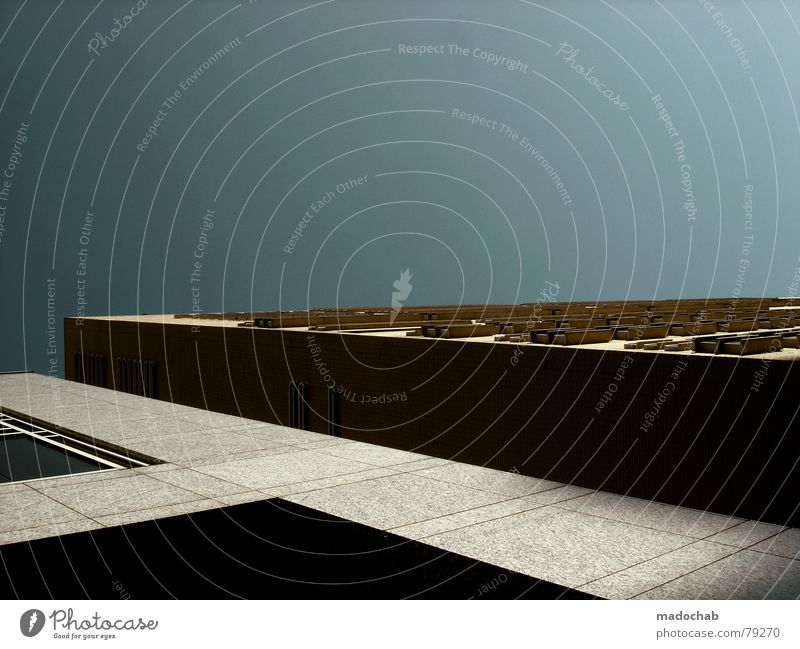 FLACHGELEGT Himmel Wolken schlechtes Wetter himmlisch Götter Unendlichkeit Haus Hochhaus Gebäude Material Fenster live Block Beton Etage Vermieter Mieter trist