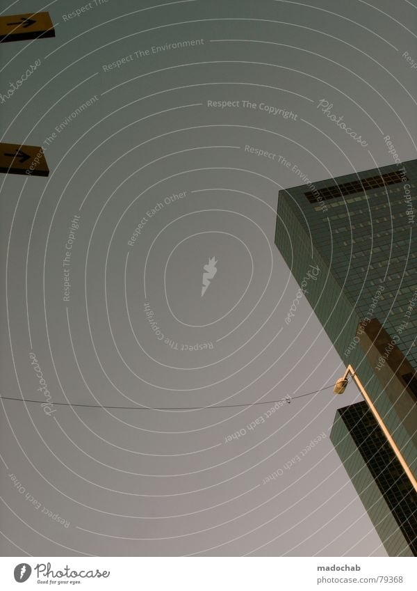 RHYTHMUS Himmel Wolken schlechtes Wetter himmlisch Götter Unendlichkeit Haus Hochhaus Gebäude Material Fenster live Block Beton Etage Vermieter Mieter trist