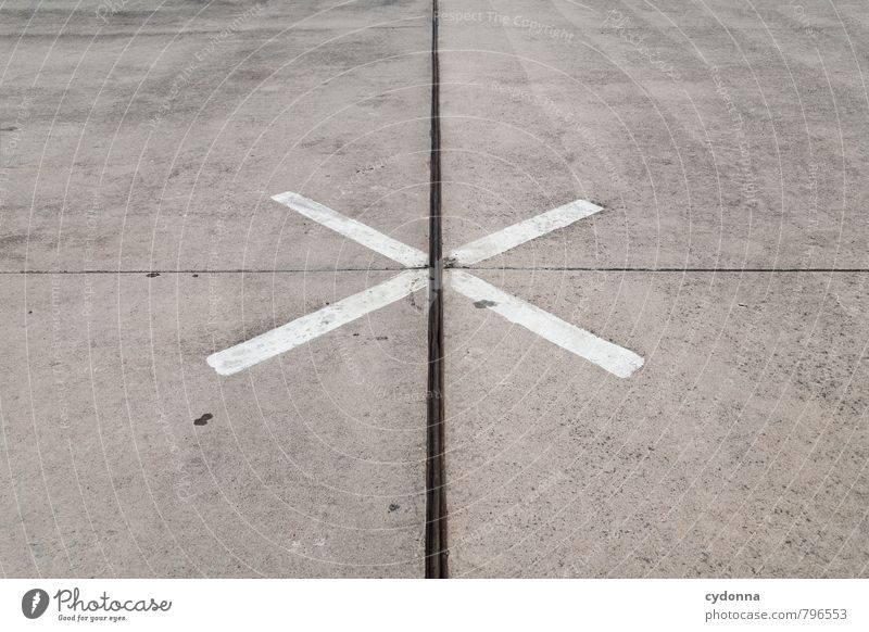 Im Mittelpunkt Güterverkehr & Logistik Verkehr Straße Wege & Pfade Verkehrszeichen Verkehrsschild Flughafen Flugplatz Zeichen Hinweisschild Warnschild Kreuz