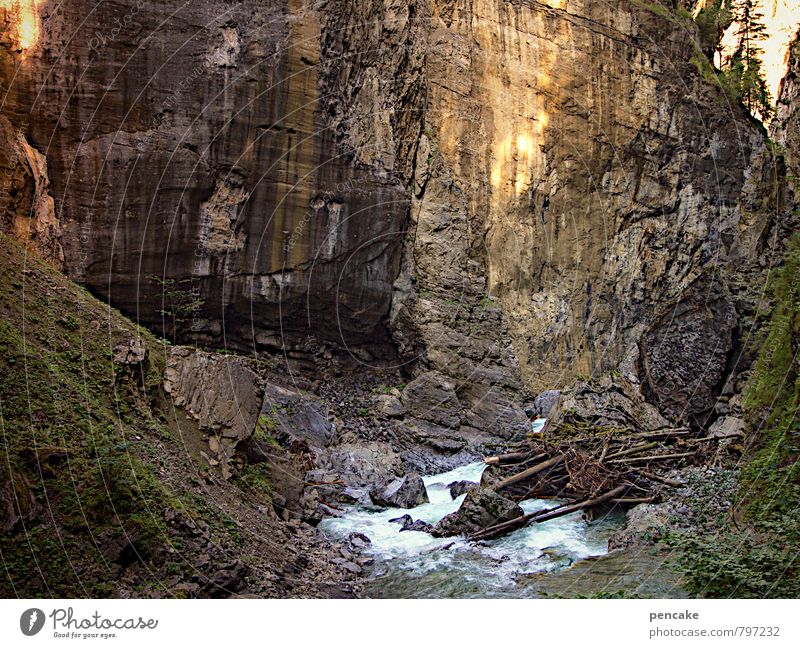 die wand Landschaft Urelemente Sommer Felsen Alpen Schlucht Breitachklamm Bach Zeichen Gefühle Macht Einsamkeit Hemmung Feindseligkeit Abenteuer Leben nackt