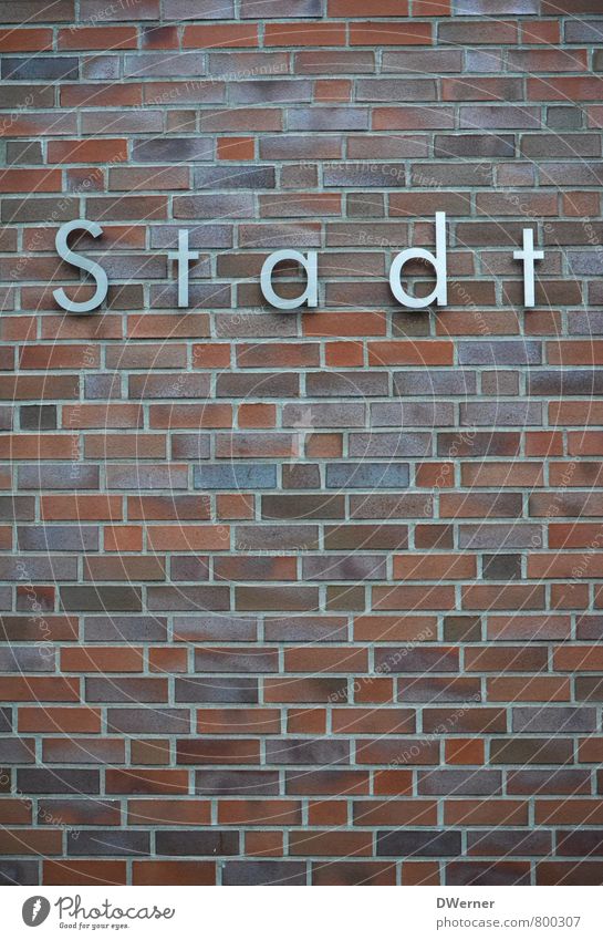 Stadt Tourismus Sightseeing Städtereise Häusliches Leben Haus Traumhaus Baustelle Kleinstadt Stadtzentrum Bauwerk Gebäude Architektur Mauer Wand Fassade Stein