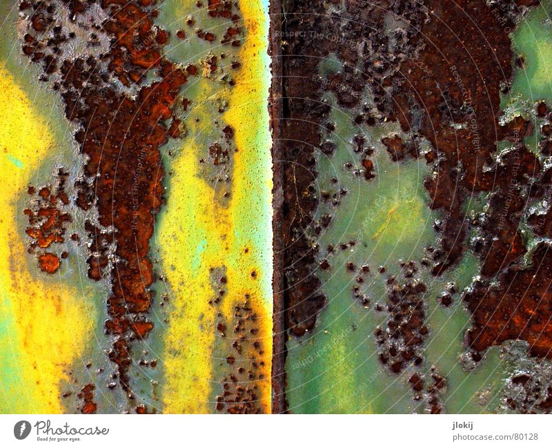 Oxidation I Sauerstoff Luft gelb grün abblättern Ecke Wand braun Rost Eisen Stahl Altwaren Oxidationsmittel Schrott Vergänglichkeit elektronen