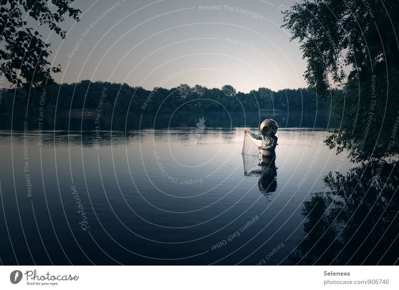 auftauchen Angeln Ausflug Abenteuer Sommer Mensch 1 Umwelt Natur Landschaft Wasser Himmel Wolkenloser Himmel Horizont Baum Seeufer Flussufer Bach Helm nass