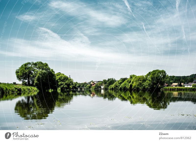 RUHE Ferien & Urlaub & Reisen Ausflug Sommerurlaub Umwelt Natur Landschaft Himmel Schönes Wetter Baum Sträucher Wiese Fluss natürlich blau grün Erholung Idylle