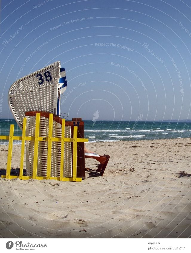 Deutschland - ein Wintermärchen netzartig Sommer Strand Küste Ferien & Urlaub & Reisen gelb Strandkorb Wellen ruhig Gitter Brandung Schleswig-Holstein Himmel