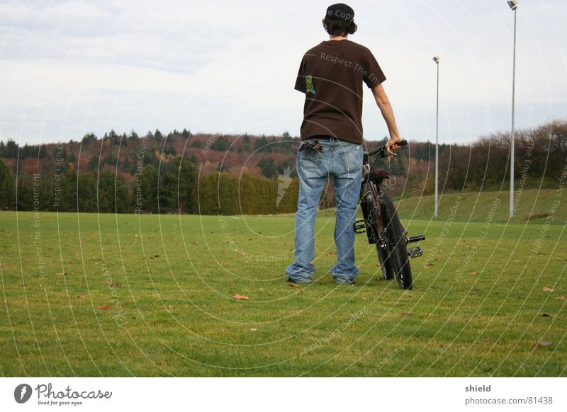 stützrad Mountainbike Wiese Sportplatz Fahrrad Platz Freizeit & Hobby Einsamkeit Freiheit