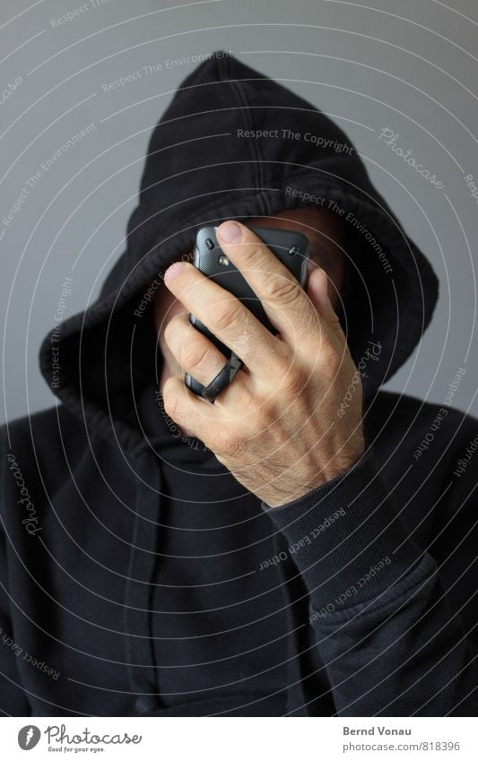 anonym surfen Telefon PDA Technik & Technologie Unterhaltungselektronik Internet Mensch maskulin Mann Erwachsene Hand 1 30-45 Jahre braun grau schwarz online