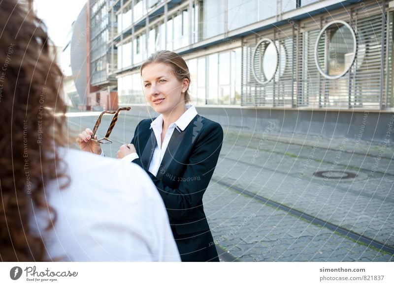 Zuhören Bildung Lehrer Berufsausbildung Azubi Praktikum Prüfung & Examen Business Unternehmen Karriere Erfolg Sitzung sprechen Team Handel Kommunizieren