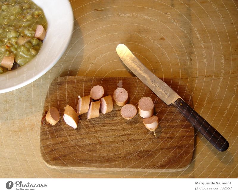 Kann Käthe kochen? Suppenteller Erbsensuppe Schlamm Teile u. Stücke Darm Schmalhans Fleischfüllung Würstchen Single kochen & garen Mahlzeit Küche