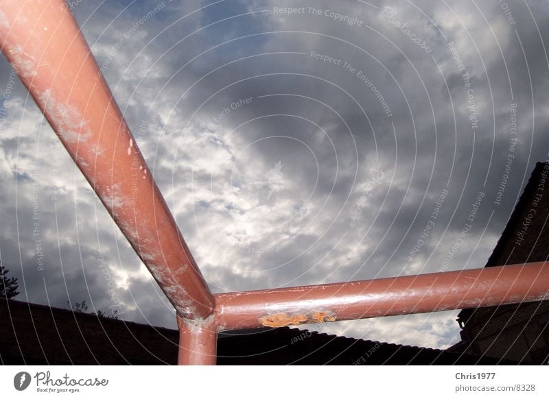 geländer Industrie Geländer mit Perspektive und Coolness Himmel