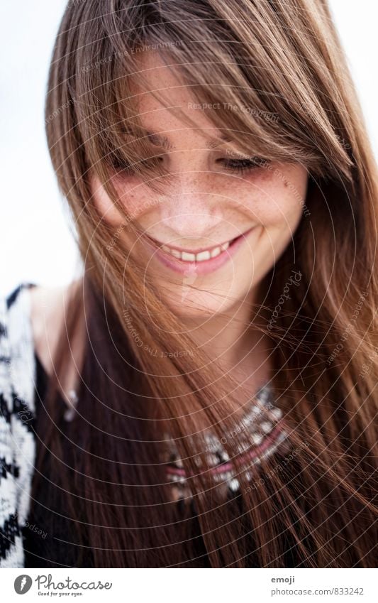 smile feminin Junge Frau Jugendliche Haare & Frisuren Gesicht 1 Mensch 18-30 Jahre Erwachsene brünett langhaarig Glück schön positiv Lächeln Farbfoto