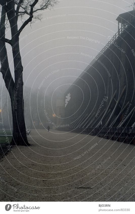 das Wetter im Dezember war... Fußgänger Badeort Kur Kurpark Schwarzdorn Salzwerk Saline technisch Denkmal Therapie inhalieren Kurort Luft Niedersachsen Holz