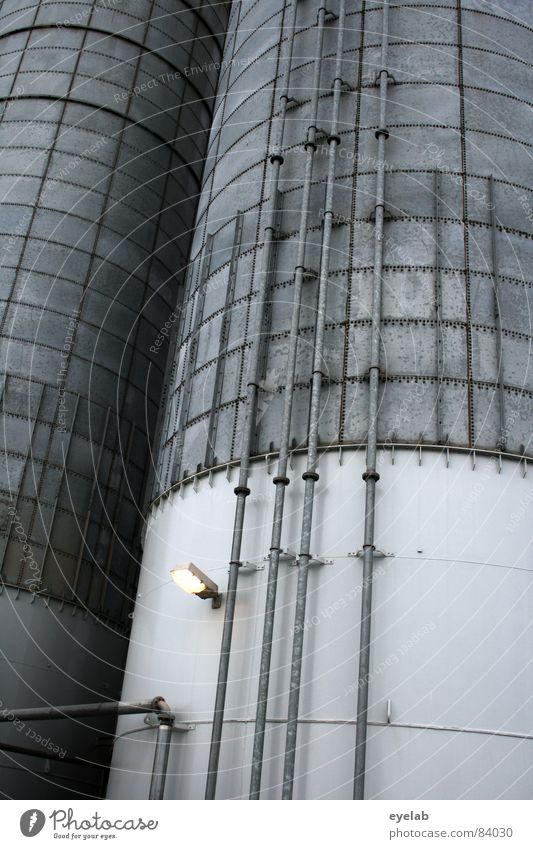 Profi Füllhörner Silo grau Vorrat Landwirtschaft Mehl Zucker Gewerbe Gebäude Arbeit & Erwerbstätigkeit Bauernhof Lampe Blech Leitung Wissenschaften aufbewahren