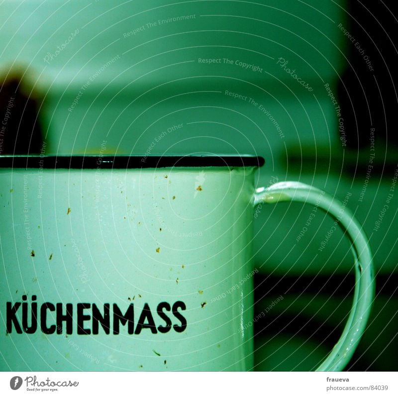 finde das mass Manuelles Küchengerät Messinstrument Liter Emaille grün Tasse kochen & garen Millimeter Küchenmöbel Maßeinheit Altwaren Haushalt Buchstaben