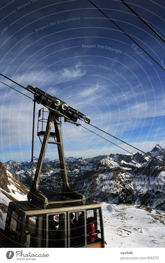 Gemma nauf, gemma wieda nunnda ! Gondellift Seilbahn Mechanik Passagier Tourist Freizeit & Hobby Bräune Aussicht Nebelhorn (Berg) Jagertee Gebäude Reling Gipfel