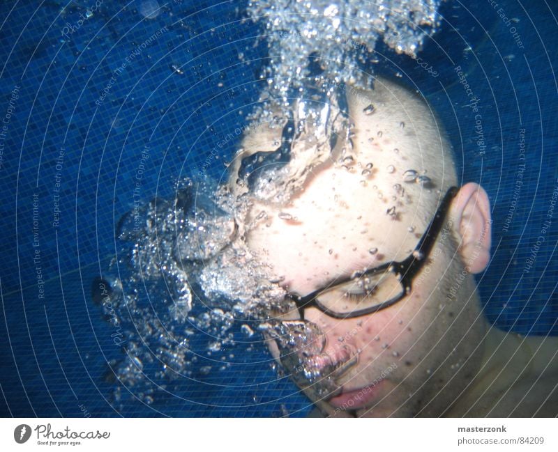 auf tauchstation ausstoßen Luftblase Brille Mosaik Wasserschwall atmen Wasserwirbel obskur gefährlich Unterwasseraufnahme wasser liebend unterwasser...