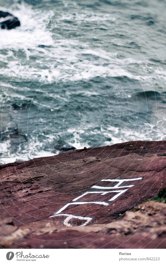 hilferuf Wassersport Klettern Bergsteigen Schwimmen & Baden Segeln tauchen Stein Zeichen Schriftzeichen Hinweisschild Warnschild Kommunizieren bedrohlich