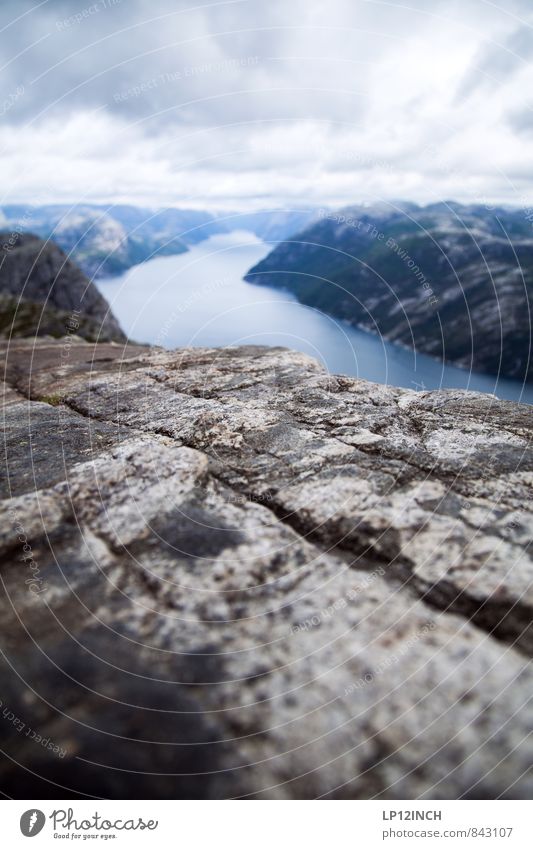 N O R W A Y - 12er - XXIII Umwelt Natur Landschaft Wasser Himmel Wolken Sommer schlechtes Wetter Lysefjord Norwegen Sehenswürdigkeit wandern ästhetisch