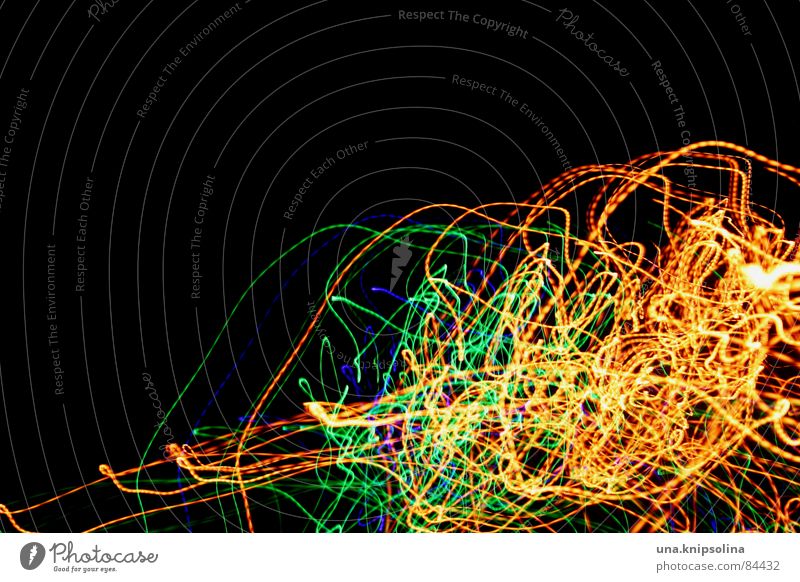 light lines Verkehrswege Zettel Linie dunkel hell gelb grün orange Lichtpunkt Flutlicht Scheinwerfer Neonlicht Nebellampe lichtfäden Beleuchtung Nähgarn