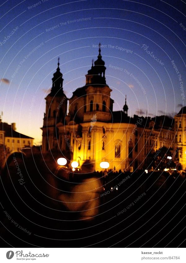 Dämmern Verweltlichung Nacht Sonnenuntergang Platz Kirchplatz schemenhaft Gotteshäuser vage unklar Fuzzy Q. Jones Abend historisch Religion & Glaube Dom