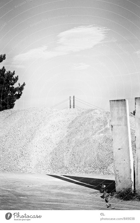 rheinkniebrücke Baustelle Umwelt Natur Landschaft Sand Himmel Wolken Schönes Wetter Baum Düsseldorf Stadt Menschenleer Brücke Einfahrt bauen trist stagnierend