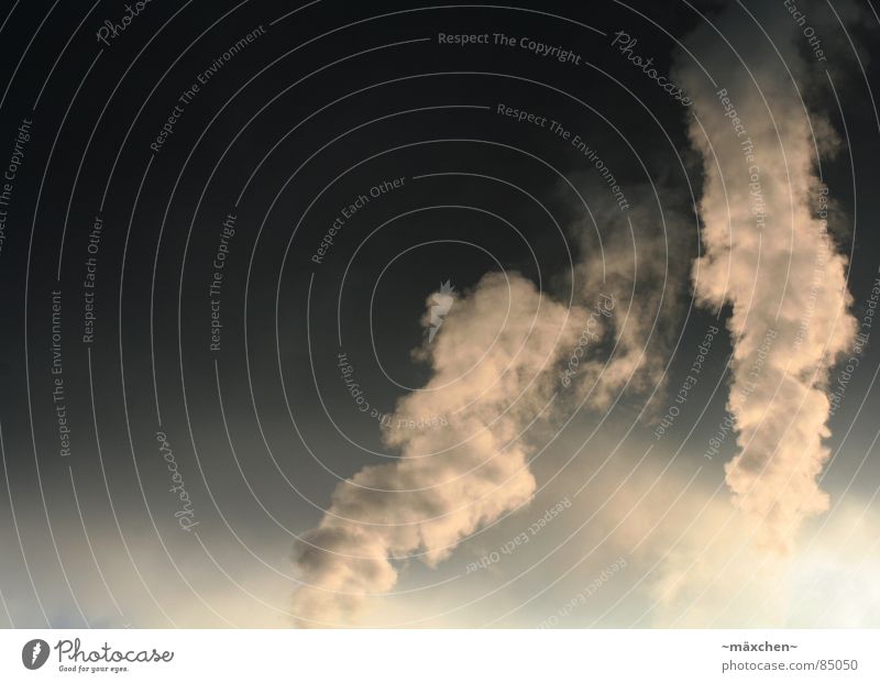 dirty smoke II / Umweltverschmutzung II dreckig ungesund Klimawandel dunkel Müll Luft Abgas Himmel gefährlich global warming Kontrast hell Industriefotografie