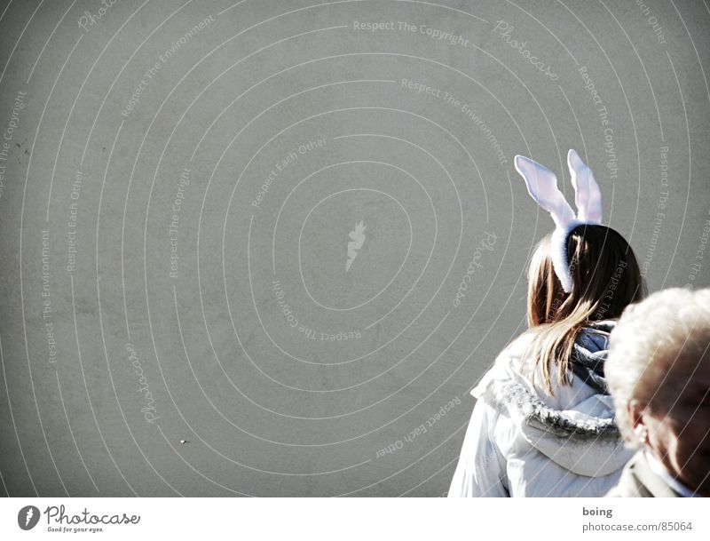 Hey Ladies Hasenohren Dame Frühling Generation Vergänglichkeit alt Senior Löffel Hase & Kaninchen Karneval Generationenvertrag Freude bunny aus dem Bild laufen