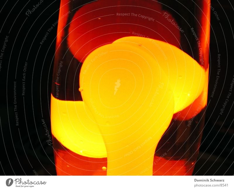 Orangelichtbereich Lavalampe Licht kultig Siebziger Jahre gelb Schleim aufsteigen untergehen ruhig beruhigend Stimmung langsam Fototechnik Beleuchtung orange