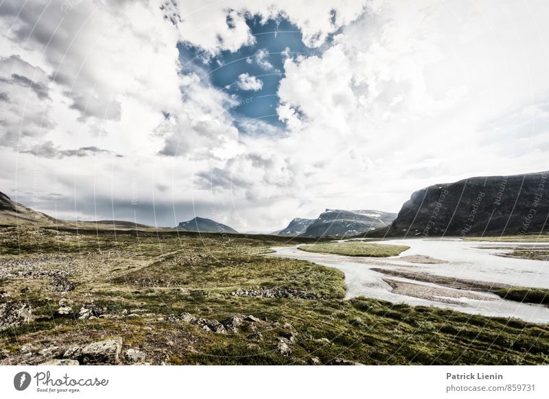 Weite Welt harmonisch Wohlgefühl Zufriedenheit Sinnesorgane Erholung Berge u. Gebirge wandern Umwelt Natur Landschaft Urelemente Wasser Wolken Gewitterwolken