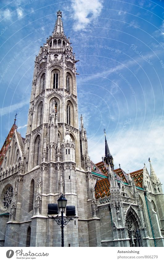 Matthiaskirche Kunst Umwelt Luft Himmel Wolken Sommer Wetter Schönes Wetter Budapest Ungarn Stadt Hauptstadt Haus Kirche Turm Mauer Wand Fassade Fenster Tür