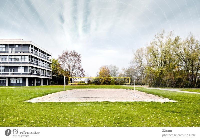 SPIEL R A U M Freizeit & Hobby Spielen Sport Sportstätten Volleyball Natur Landschaft Himmel Wolken Herbst Schönes Wetter Baum Gras Sträucher Park Wiese einfach