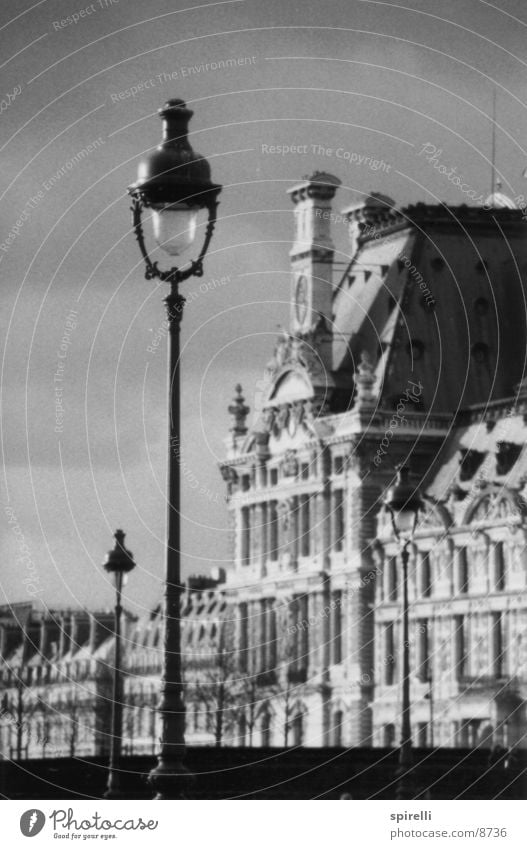 Laterne am Louvre Paris Frankreich Architektur France Lamp Lantern