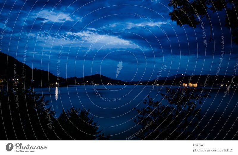 Himmel und mehr Umwelt Natur Landschaft Wasser Wolken Nachthimmel Klima Unwetter Seeufer Bucht blau geheimnisvoll mystisch Licht Reflexion & Spiegelung dunkel