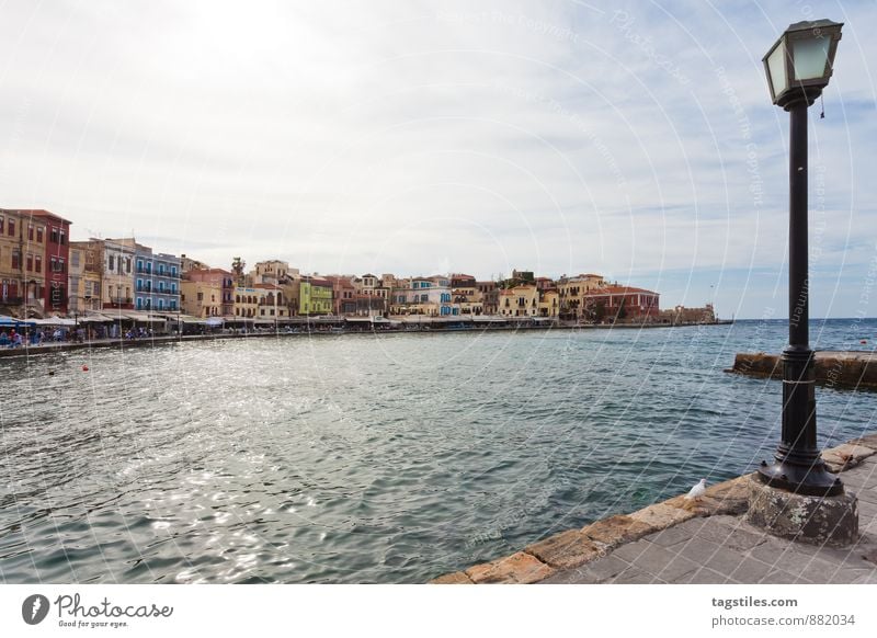 CHANIA - KRETA Kreta Griechenland Chania Hafen Laterne Straßenbeleuchtung Promenade Stadt Platz Ferien & Urlaub & Reisen Reisefotografie Idylle Postkarte