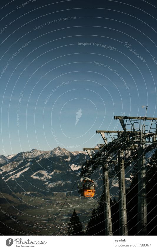 Nordische Kombination Skikurs Pistenzauber Seilbahn Stahl Gondellift Winterurlaub Schönes Wetter kalt steil tief Freude Aussicht Panorama (Aussicht) Maschine