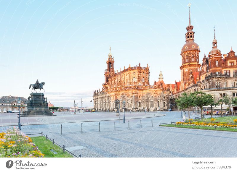 THEATERPLATZ, DRESDEN Dresden Theater Theaterplatz Ferien & Urlaub & Reisen Reisefotografie Hauptstadt Sachsen Deutschland himmlisch paradiesisch Architektur