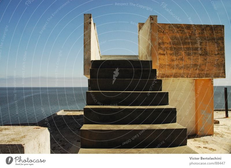 Miramar Aussicht Meer Ruine veranschaulichen verfallen stairs sea ocean the ocean ruins architecture ceiling Treppe der Ozean Decke Architektur