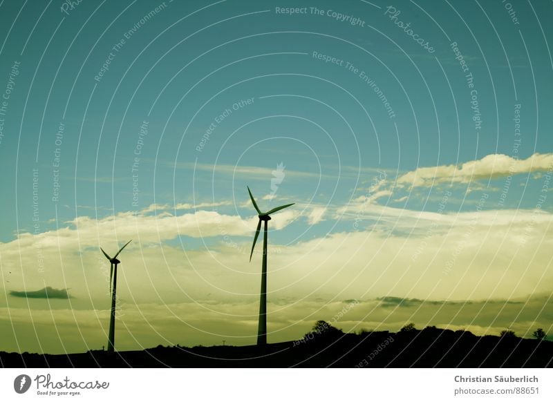 TWINS weiß ökologisch rotieren Schaufel Industrie Himmel Windkraftanlage saubere Energie blau Erneuerbare Energie Rotor Flügel